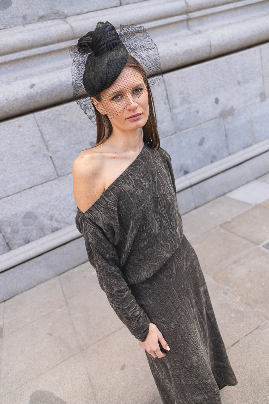 Vestido Nisantasi Gris